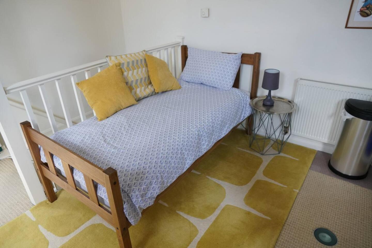 Alpaca Lodge Sittingbourne Bagian luar foto
